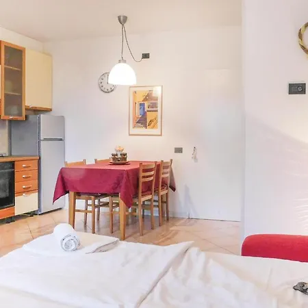 Apartment Giulia Brenzone sul Garda